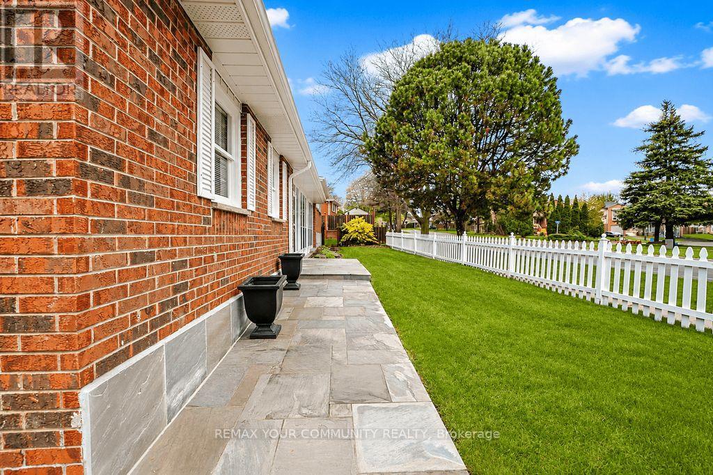 103 Muir Crescent, Whitby, Ontario  L3S 3G5 - Photo 43 - E13151452