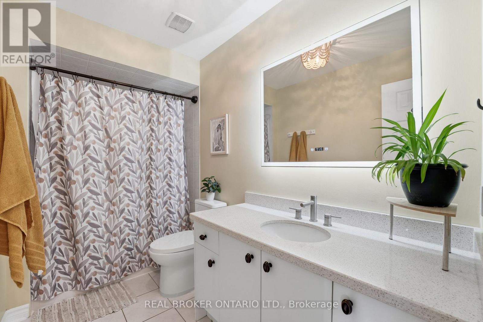 44 Saltzburg Crescent, Georgina, Ontario  L4P 4H3 - Photo 29 - N13142892