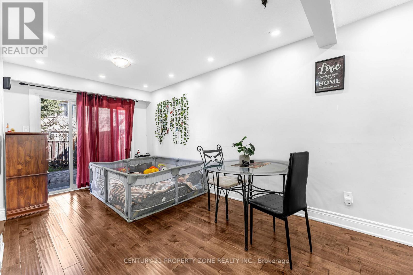 78 Traverston Court, Brampton, Ontario  L6Z 1C9 - Photo 5 - W13122720