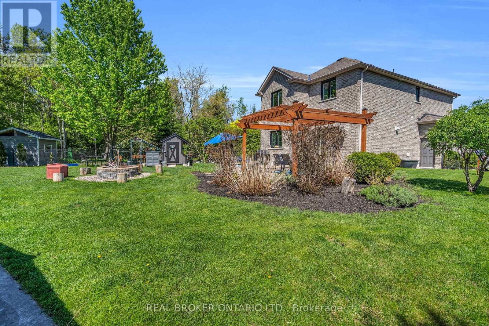 44 Saltzburg Crescent, Georgina, Ontario  L4P 4H3 - Photo 35 - N13142892