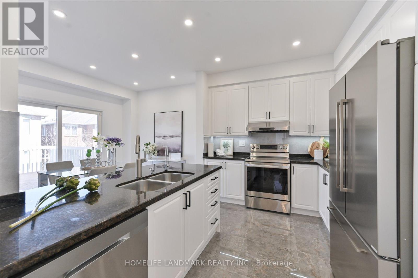 20 Fortune Crescent, Richmond Hill, Ontario  L4S 1S5 - Photo 7 - N13160244