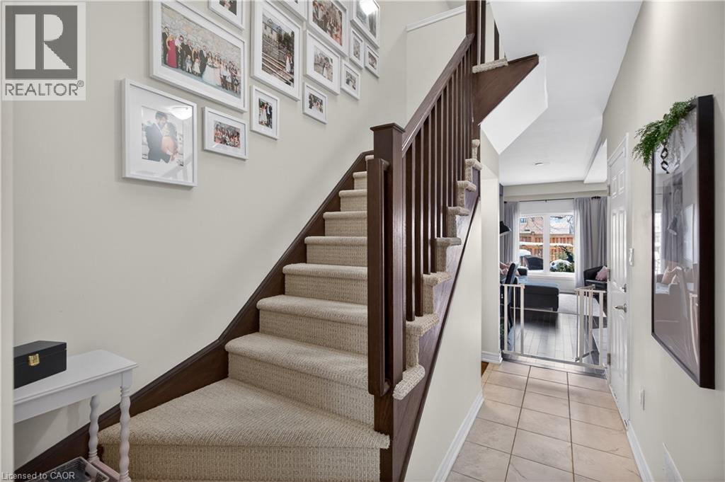 377 Glancaster Road Unit# 2, Hamilton, Ontario  L9G 0G4 - Photo 5 - 40832581