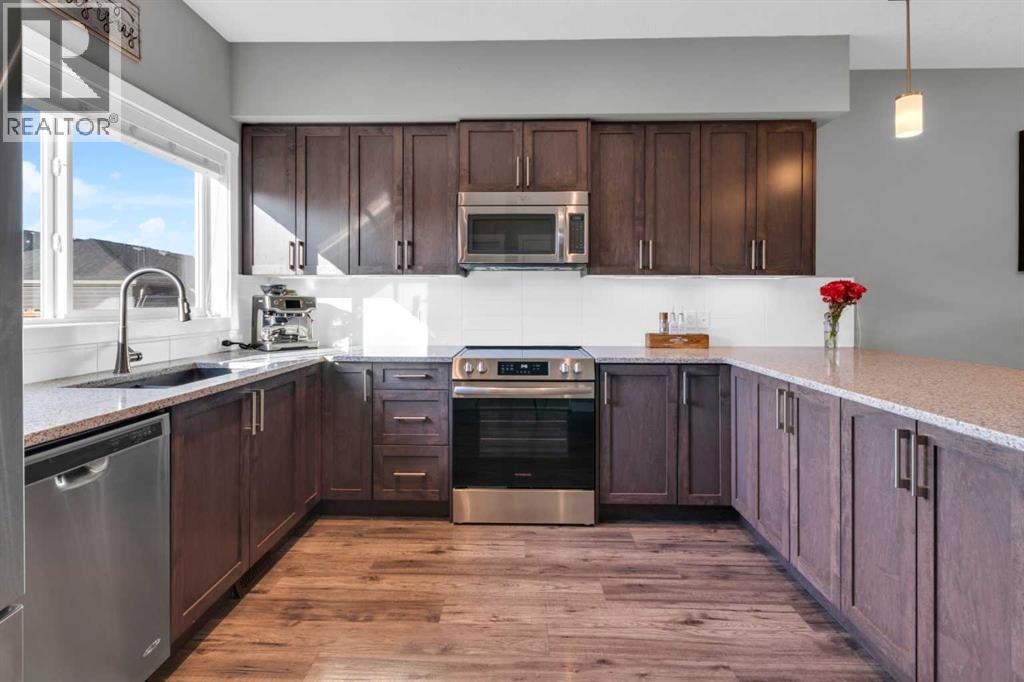 594 Hillcrest Road SW, Airdrie, Alberta  T4B 4C8 - Photo 9 - A2286426