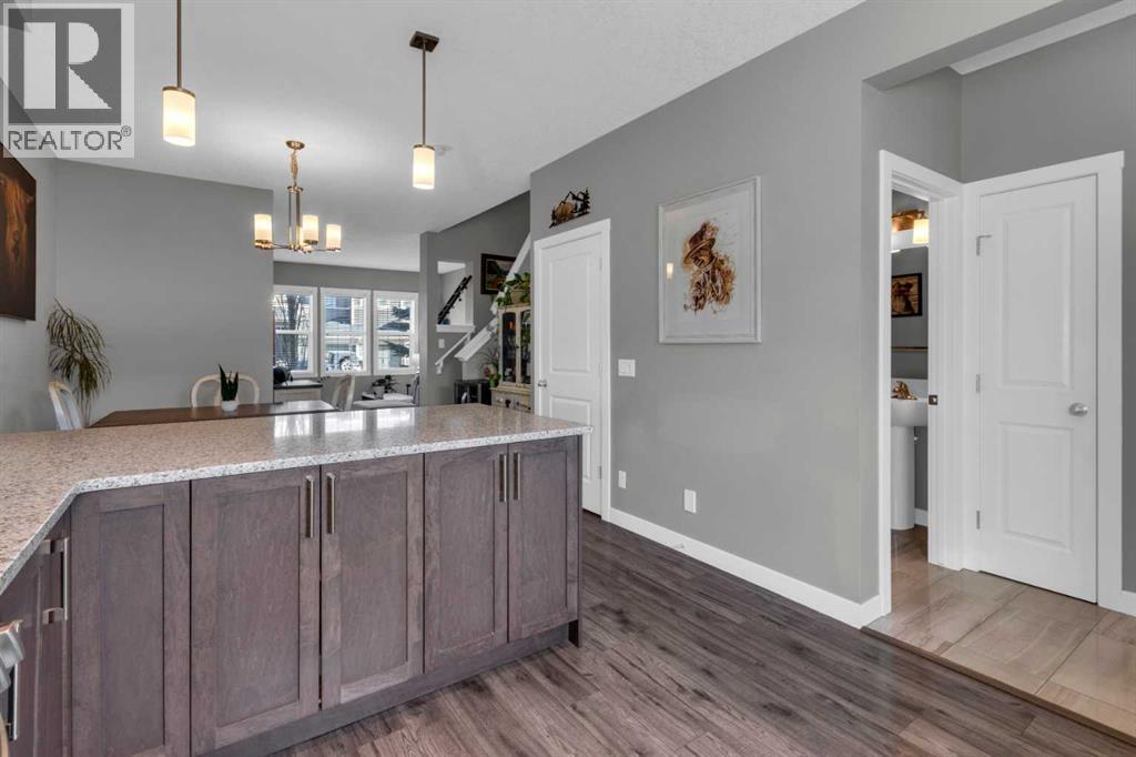 594 Hillcrest Road SW, Airdrie, Alberta  T4B 4C8 - Photo 11 - A2286426