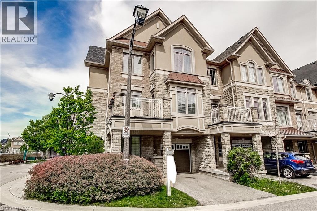 2435 GREENWICH Drive Unit# 35, Oakville, Ontario