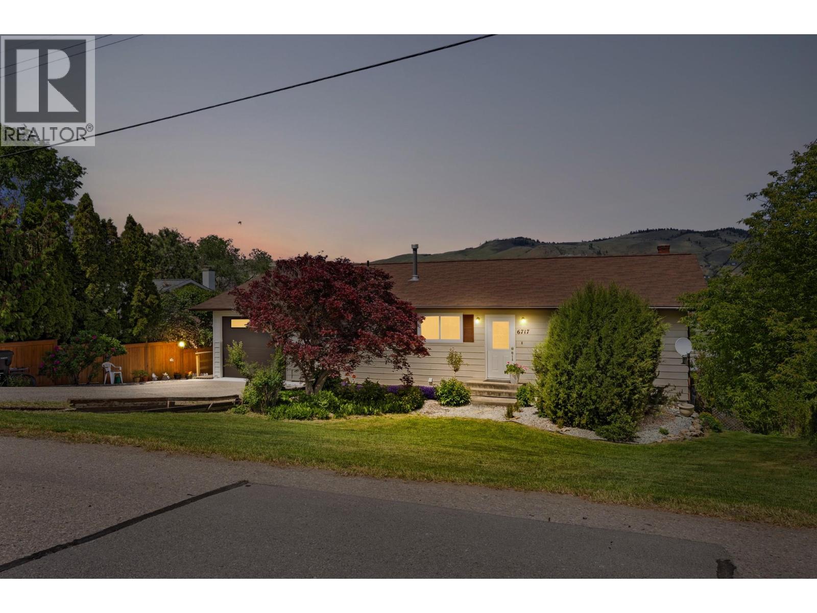 6717 Apollo Road, Vernon, British Columbia  V1H 1J3 - Photo 1 - 10388135