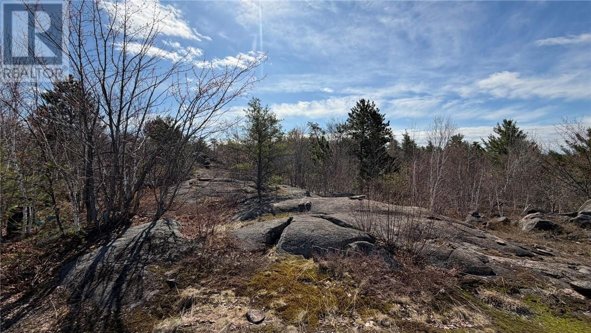 1537 Highway 537, Wahnapitae, Ontario  P0M 3C0 - Photo 2 - 2127922
