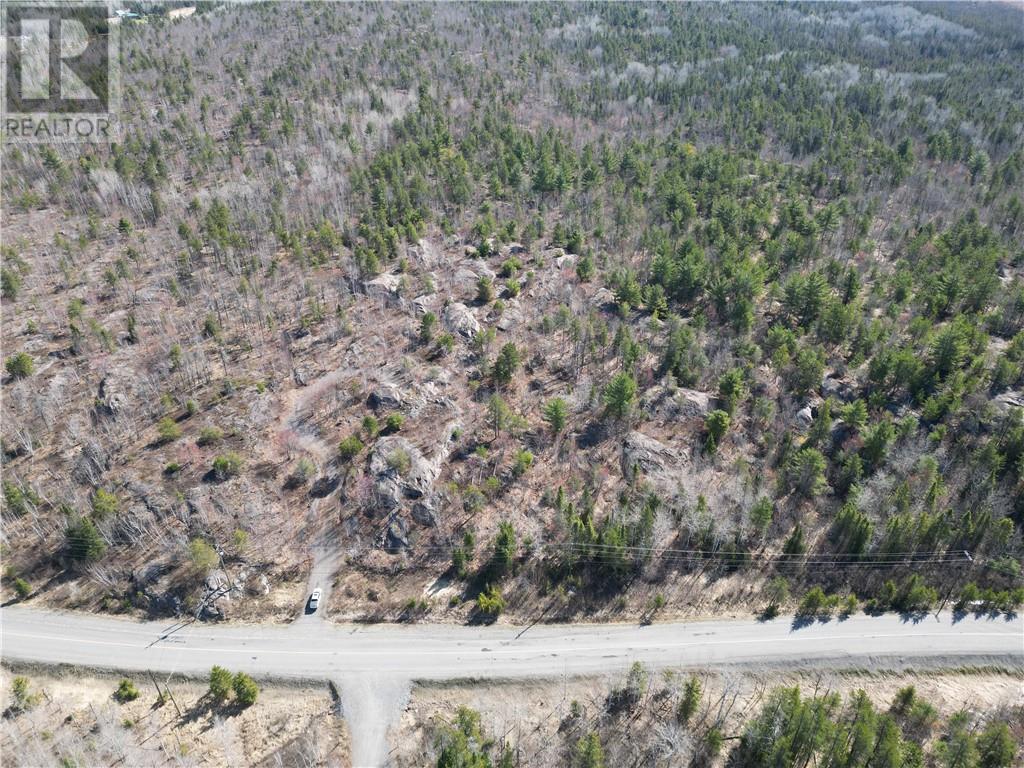1537 Highway 537, Wahnapitae, Ontario  P0M 3C0 - Photo 7 - 2127922