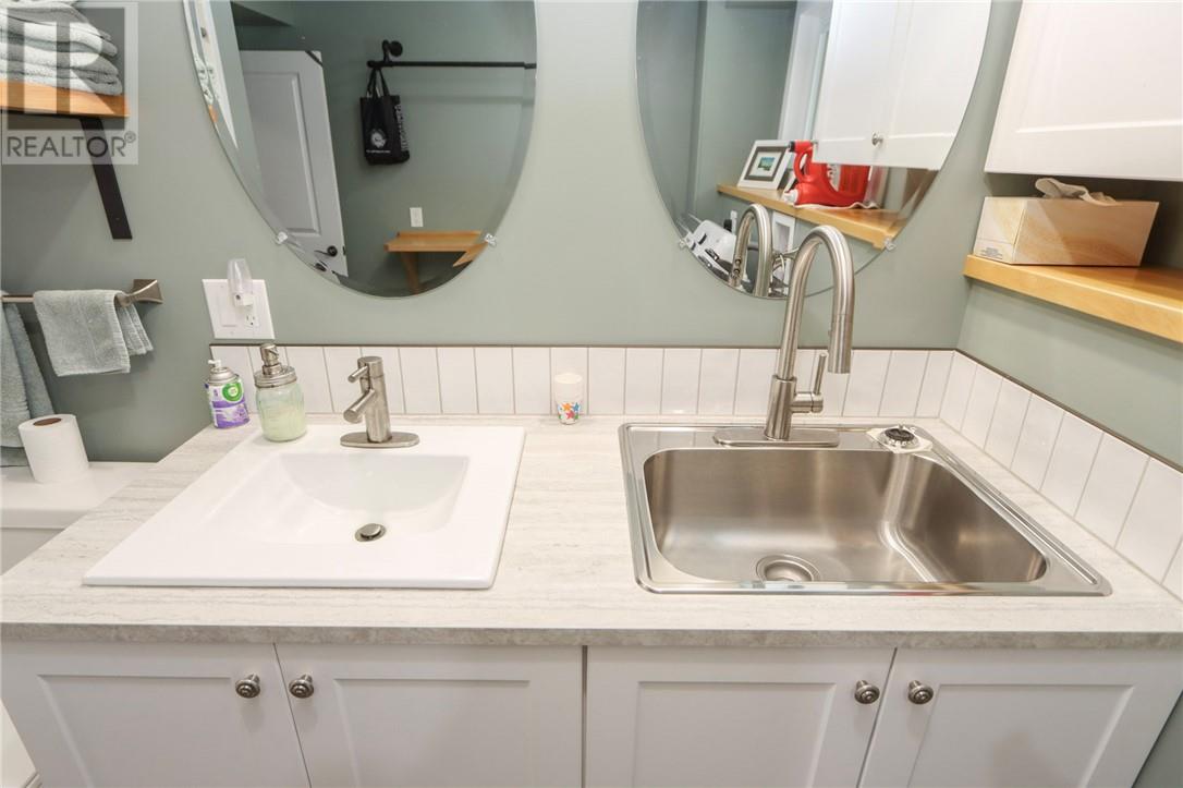 279 Regional Road 10, Whitefish, Ontario  P0M 3E0 - Photo 33 - 2127865