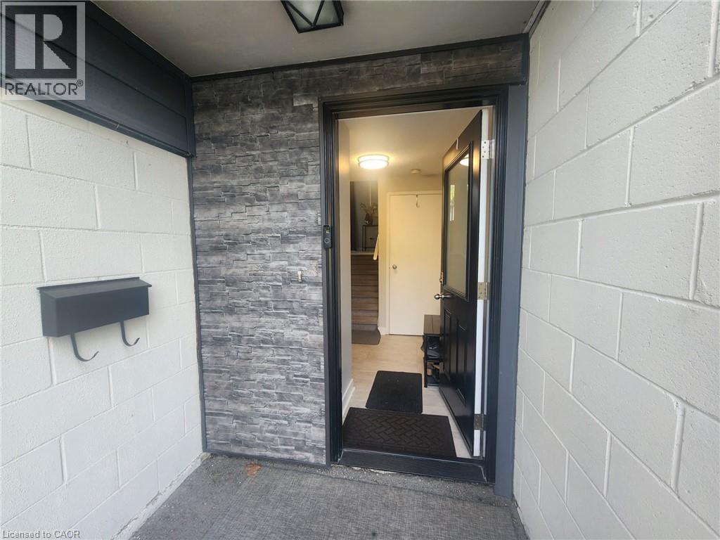 135 Chalmers Street S Unit# 72, Cambridge, Ontario  N1R 6M2 - Photo 2 - 40831735