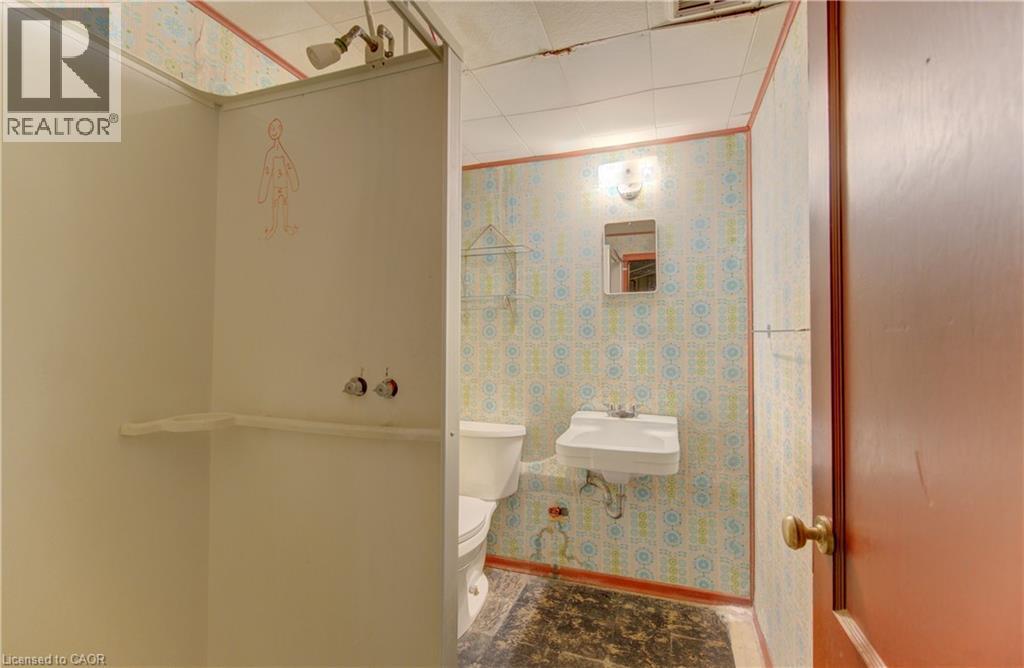 162 Warren Road, Kitchener, Ontario  N2M 4T7 - Photo 8 - 40832154