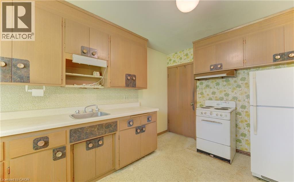 162 Warren Road, Kitchener, Ontario  N2M 4T7 - Photo 7 - 40832154