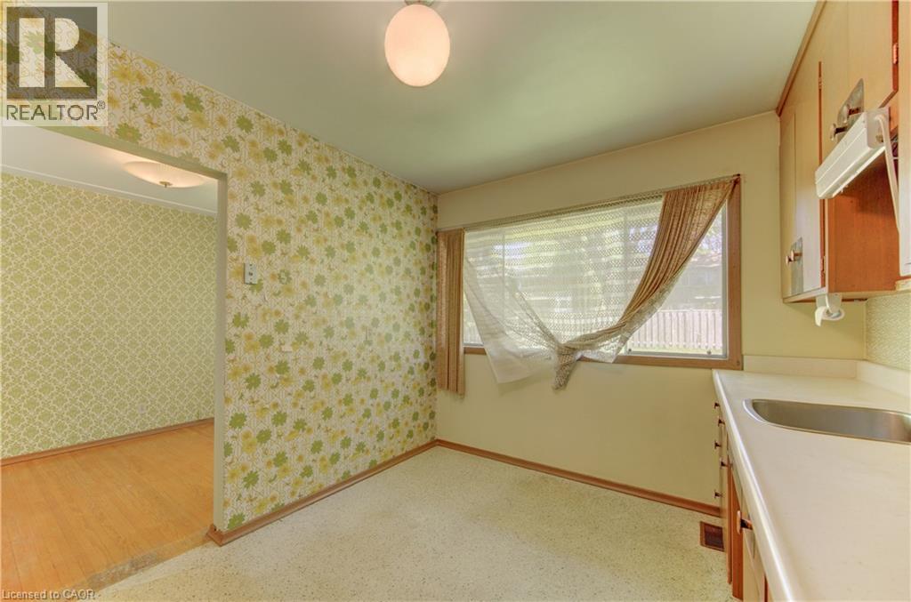 162 Warren Road, Kitchener, Ontario  N2M 4T7 - Photo 10 - 40832154