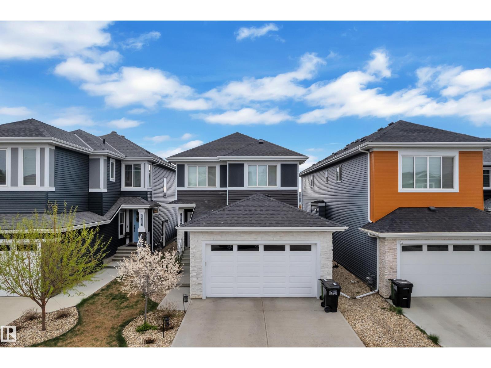 16016 34 Av SW, Edmonton, Alberta  T6W 4V7 - Photo 1 - E4489283