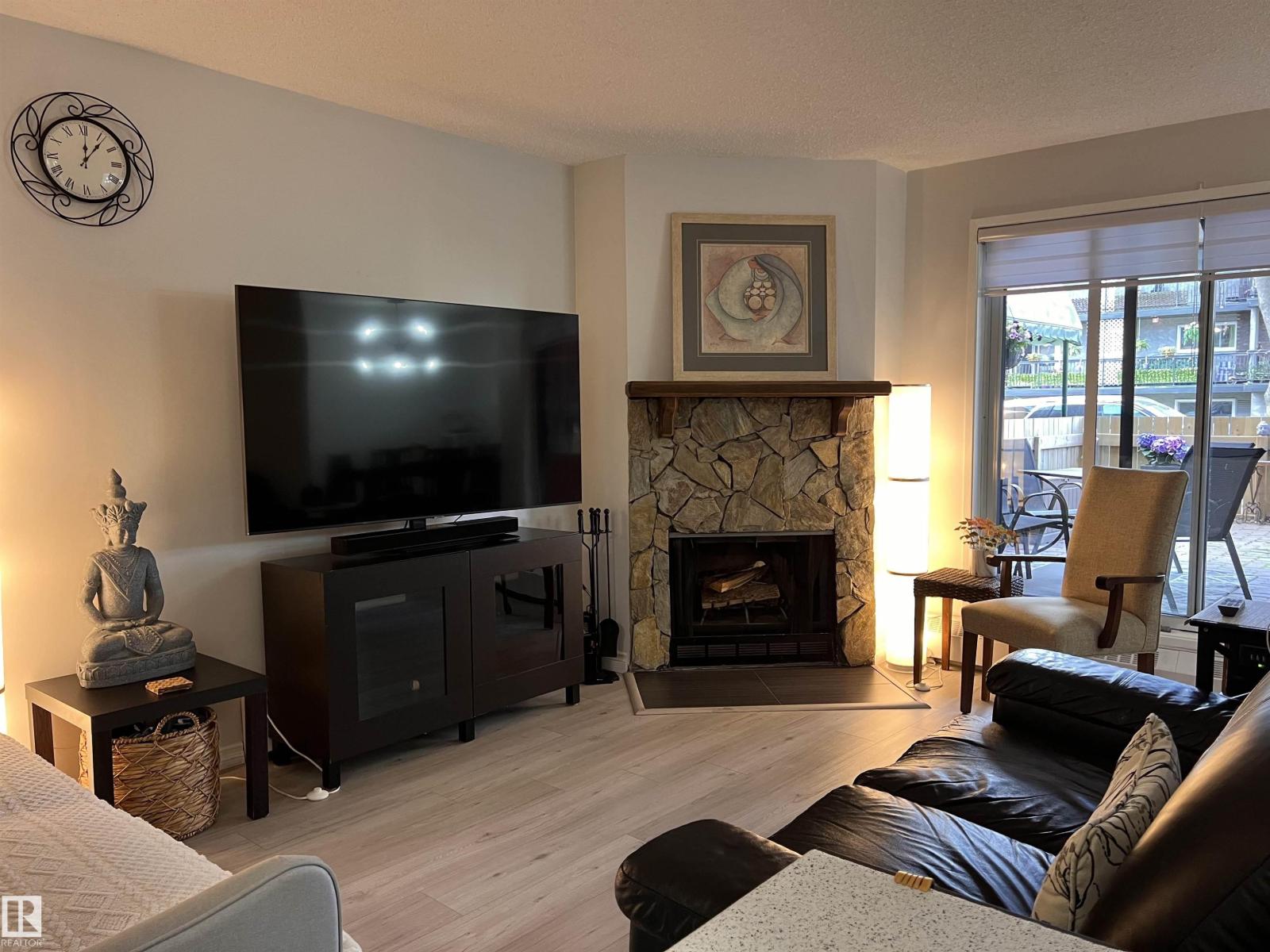 #106 10421 93 St Nw Nw, Edmonton, Alberta  T5H 1X5 - Photo 6 - E4489286