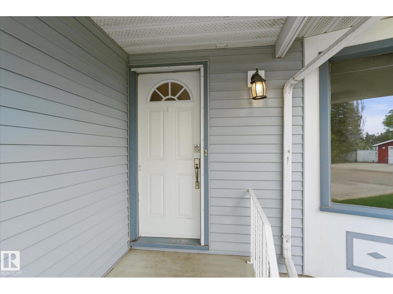 27 Westview Cr, Spruce Grove, Alberta  T7X 1L2 - Photo 4 - E4489287