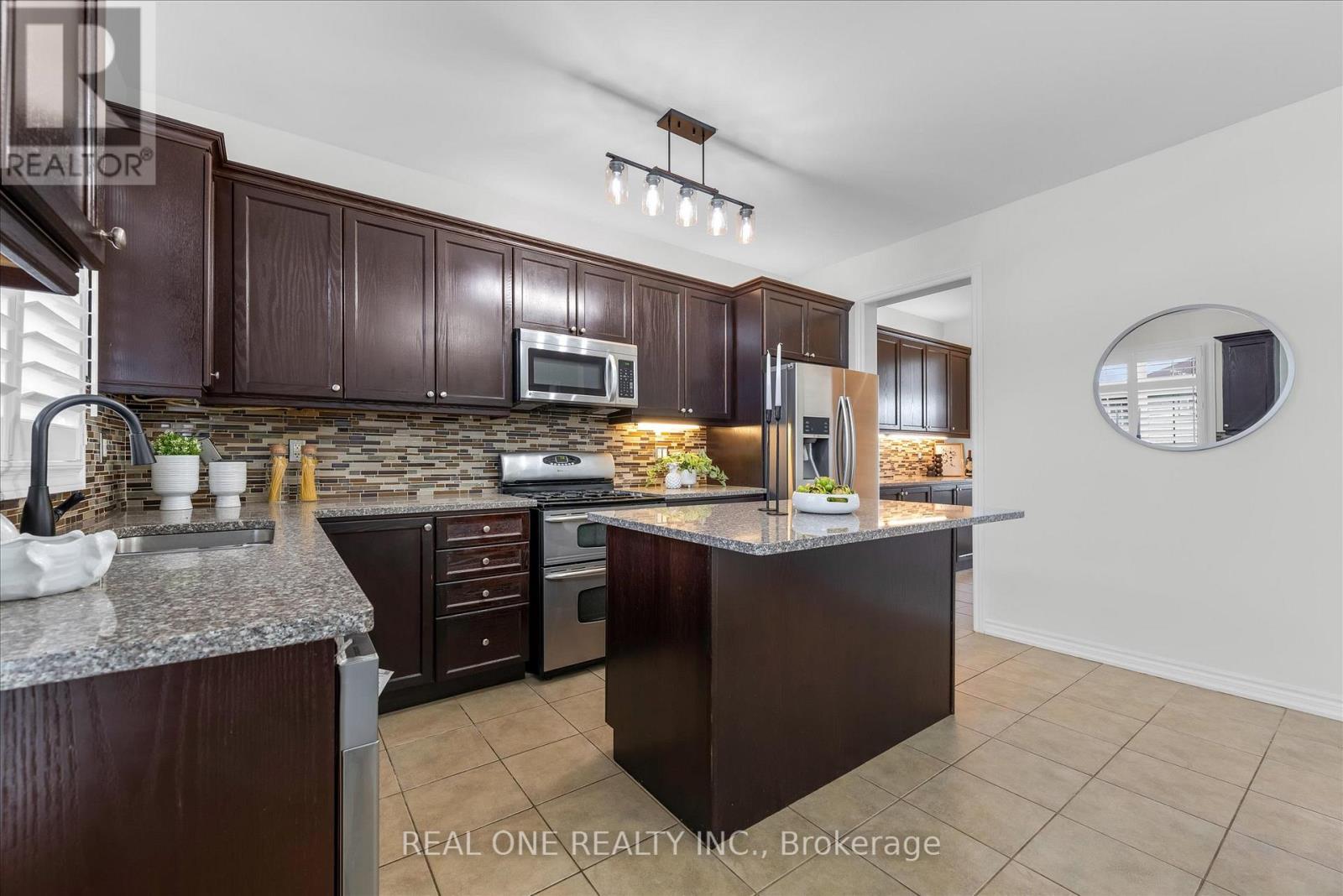 556 Sanderson Crescent, Milton, Ontario  L9T 8L9 - Photo 16 - W13160100