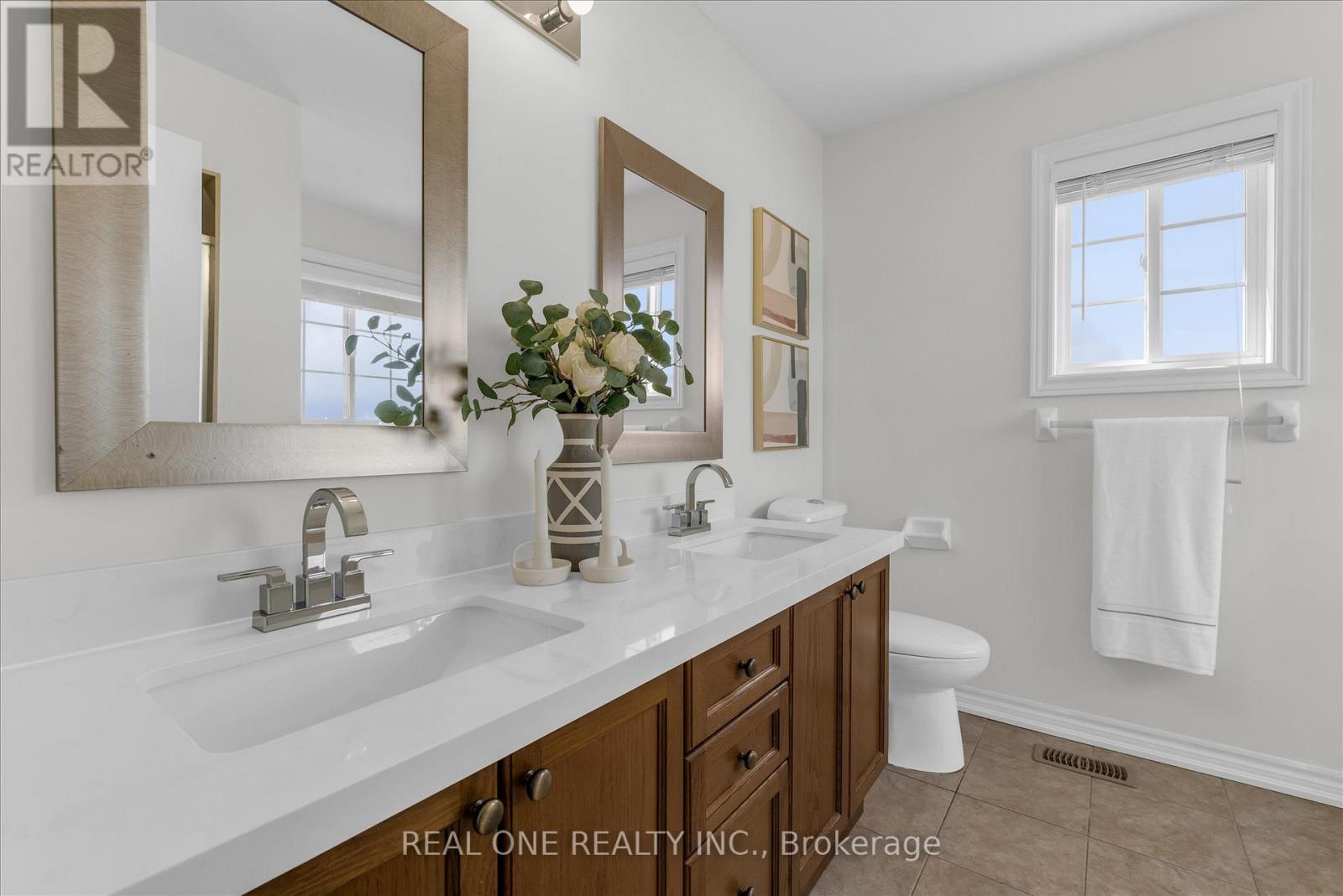 556 Sanderson Crescent, Milton, Ontario  L9T 8L9 - Photo 24 - W13160100