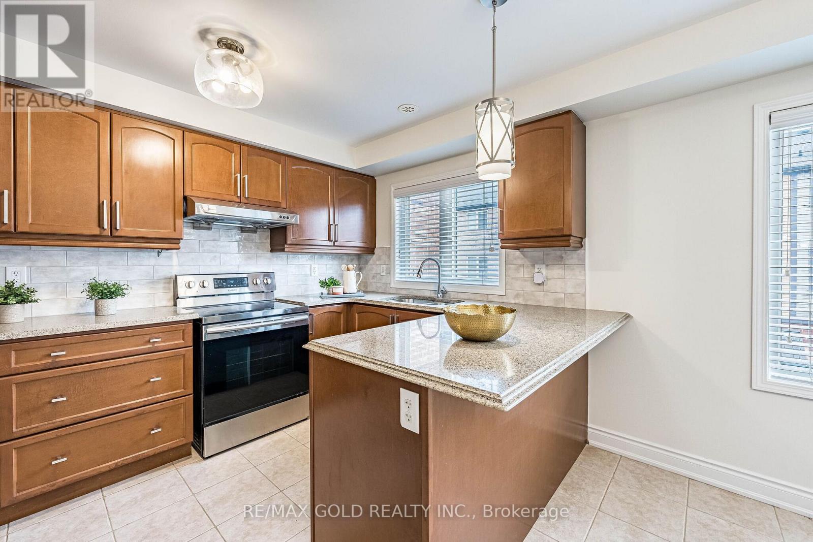 7 Viewforth Road, Brampton, Ontario  L7A 0R2 - Photo 13 - W13160130