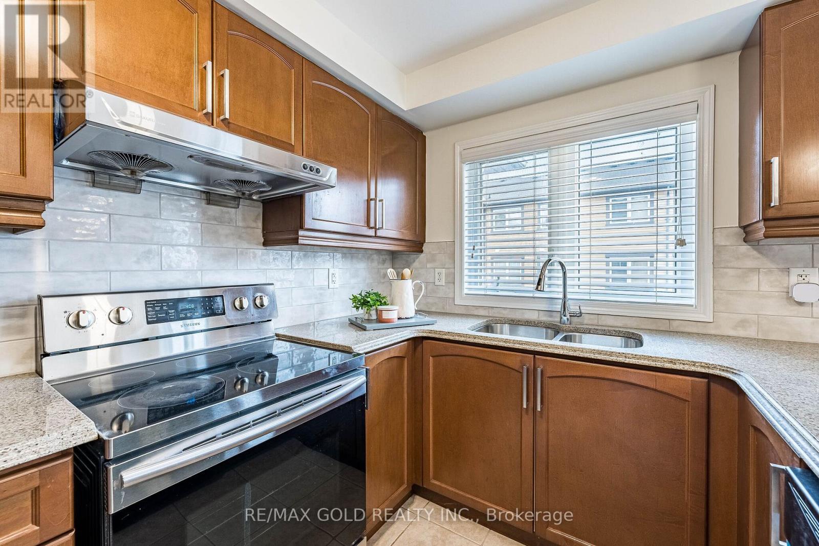 7 Viewforth Road, Brampton, Ontario  L7A 0R2 - Photo 15 - W13160130