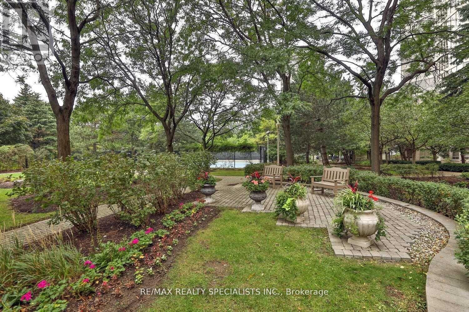 601 - 45 Kingsbridge Garden Circle, Mississauga, Ontario  L5R 3K4 - Photo 3 - W13160180