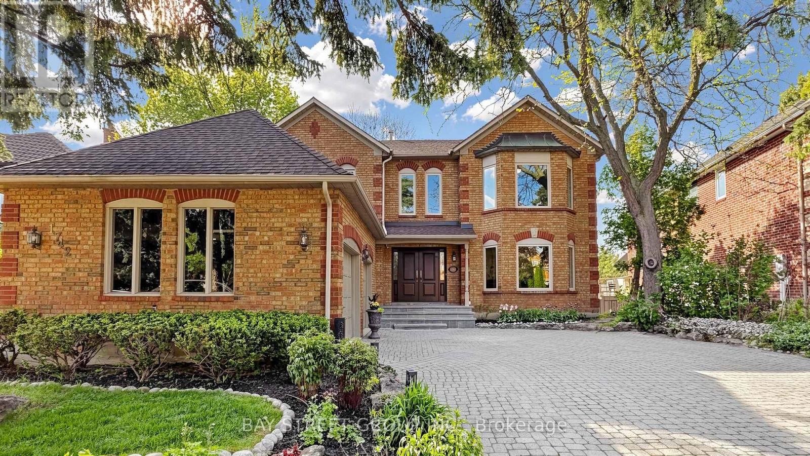 1742 Sir Monty's Drive, Mississauga, Ontario  L5N 4R6 - Photo 1 - W13160198