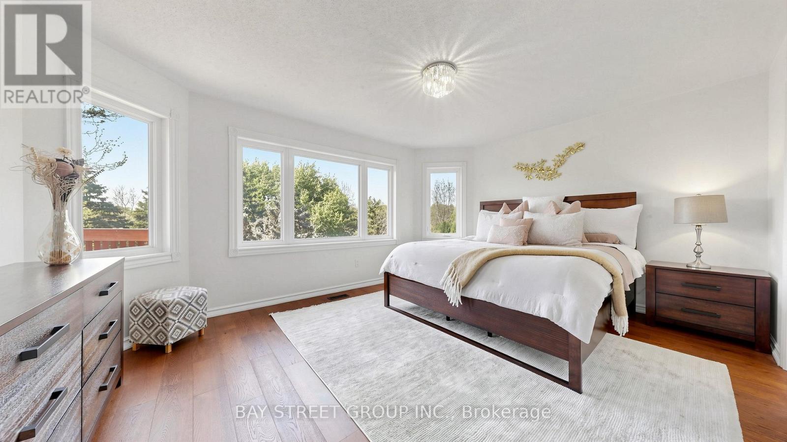 1742 Sir Monty's Drive, Mississauga, Ontario  L5N 4R6 - Photo 25 - W13160198