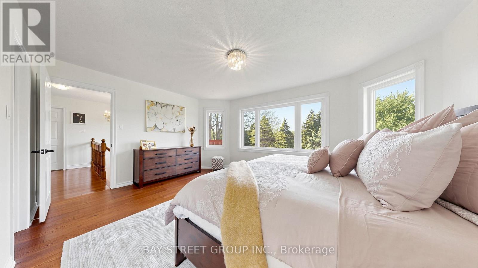 1742 Sir Monty's Drive, Mississauga, Ontario  L5N 4R6 - Photo 26 - W13160198