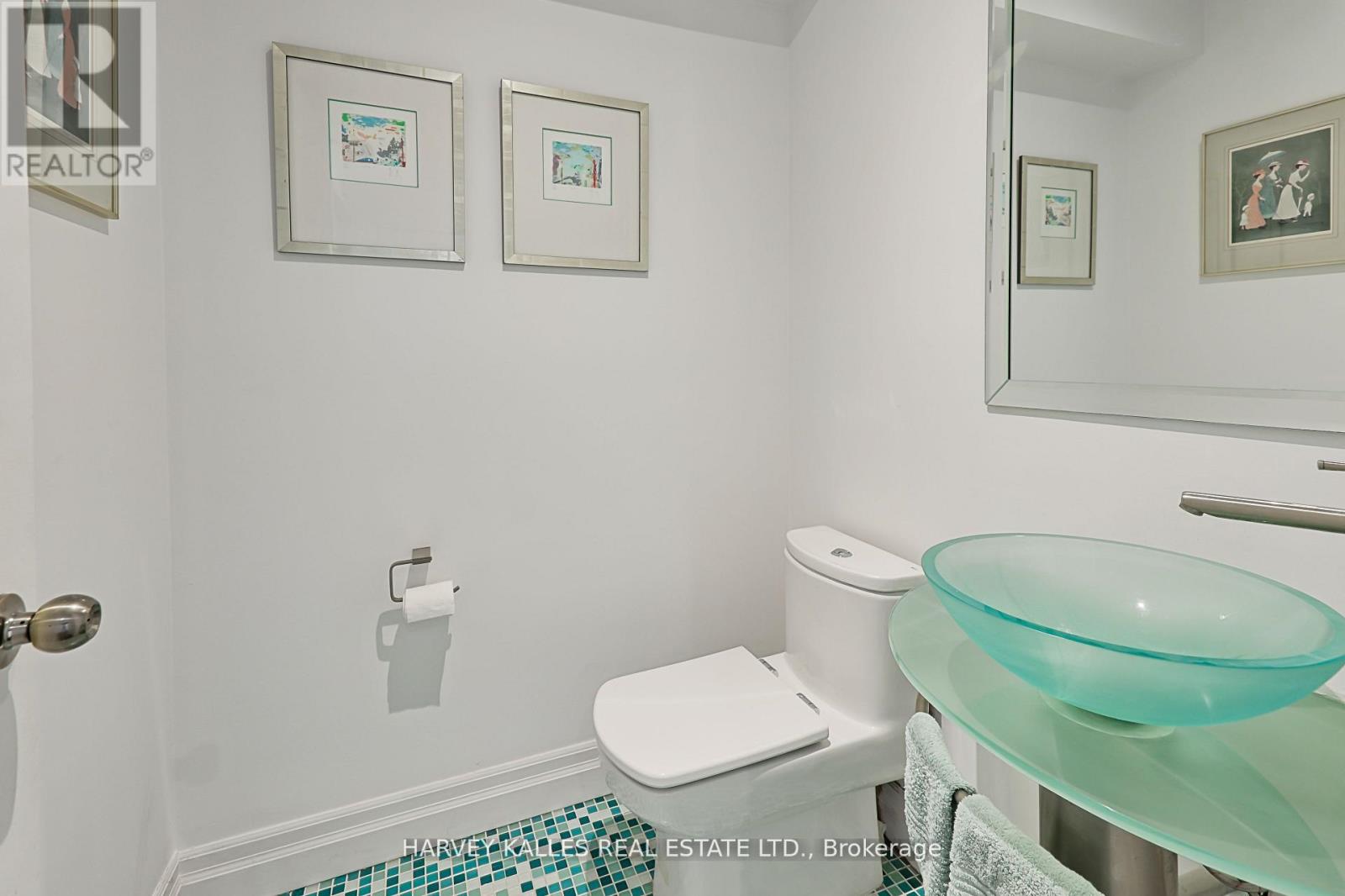 1050 Lindsay Drive, Oakville, Ontario  L6M 3B5 - Photo 16 - W13160210