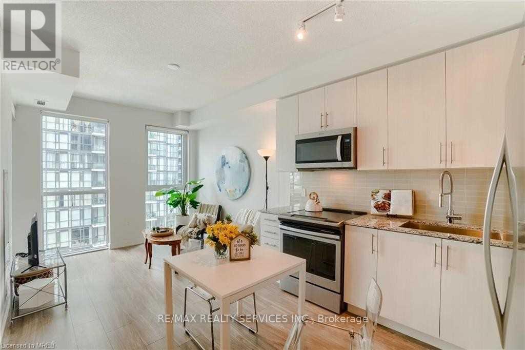 1005 - 4085 Parkside Village Drive, Mississauga, Ontario  L5B 0K9 - Photo 11 - W13160272