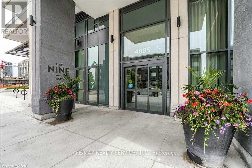 1005 - 4085 Parkside Village Drive, Mississauga, Ontario  L5B 0K9 - Photo 3 - W13160272