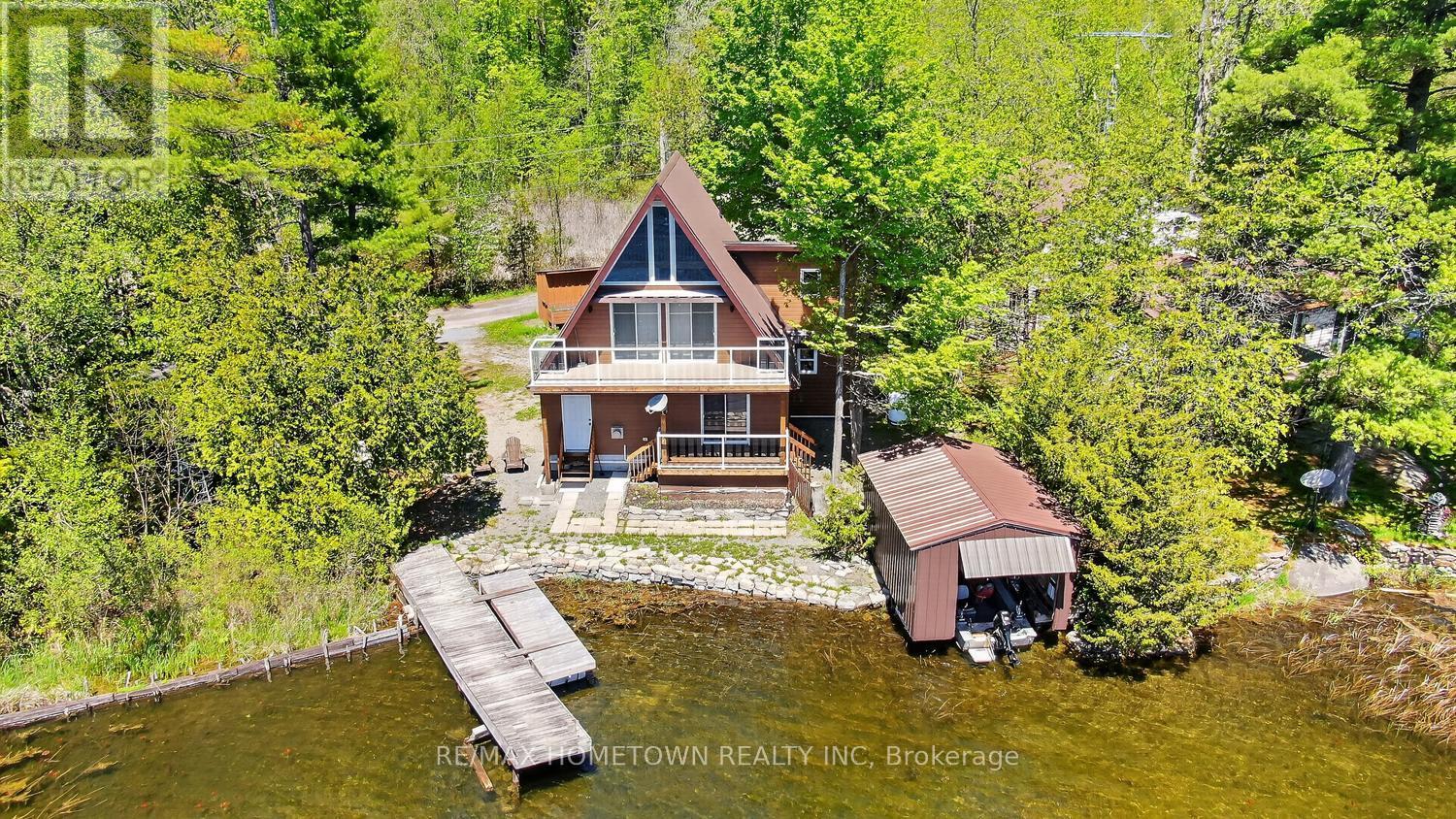 304 HAY BAY LANE, Leeds and the Thousand Islands, Ontario