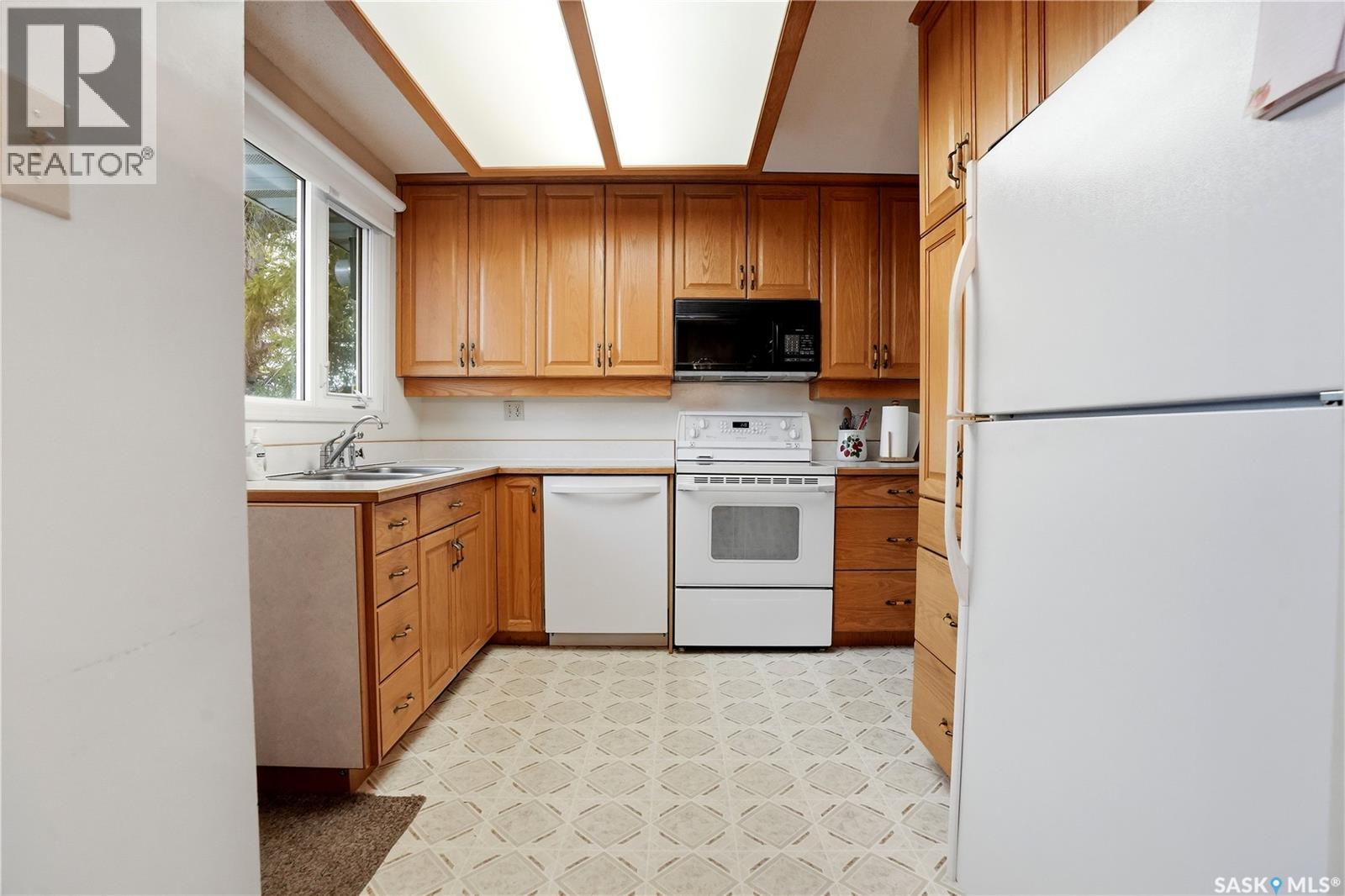 151 Markwell Drive, Regina, Saskatchewan  S4X 1K2 - Photo 13 - SK036777