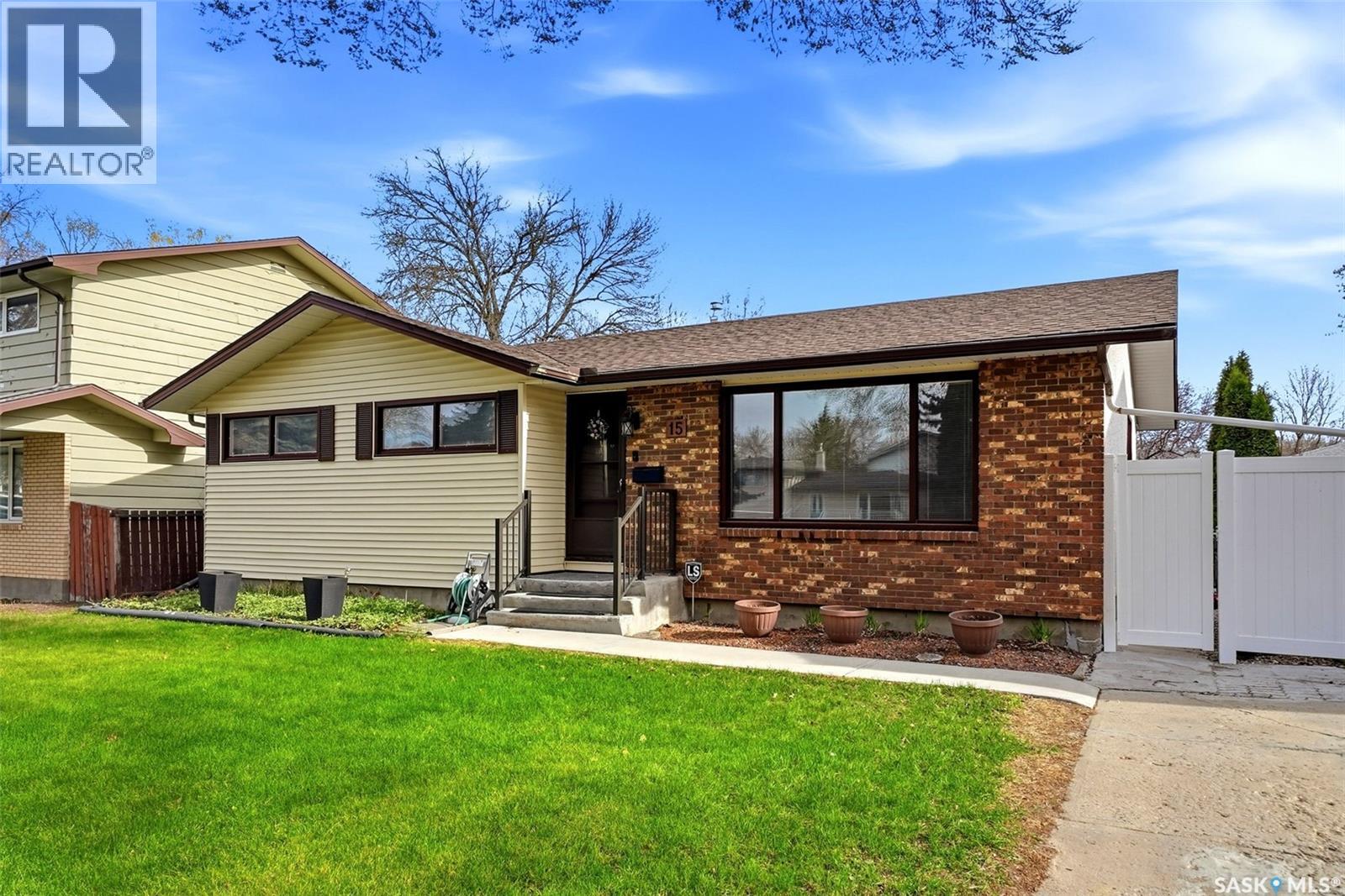 15 Hudson DRIVE, Regina, Saskatchewan