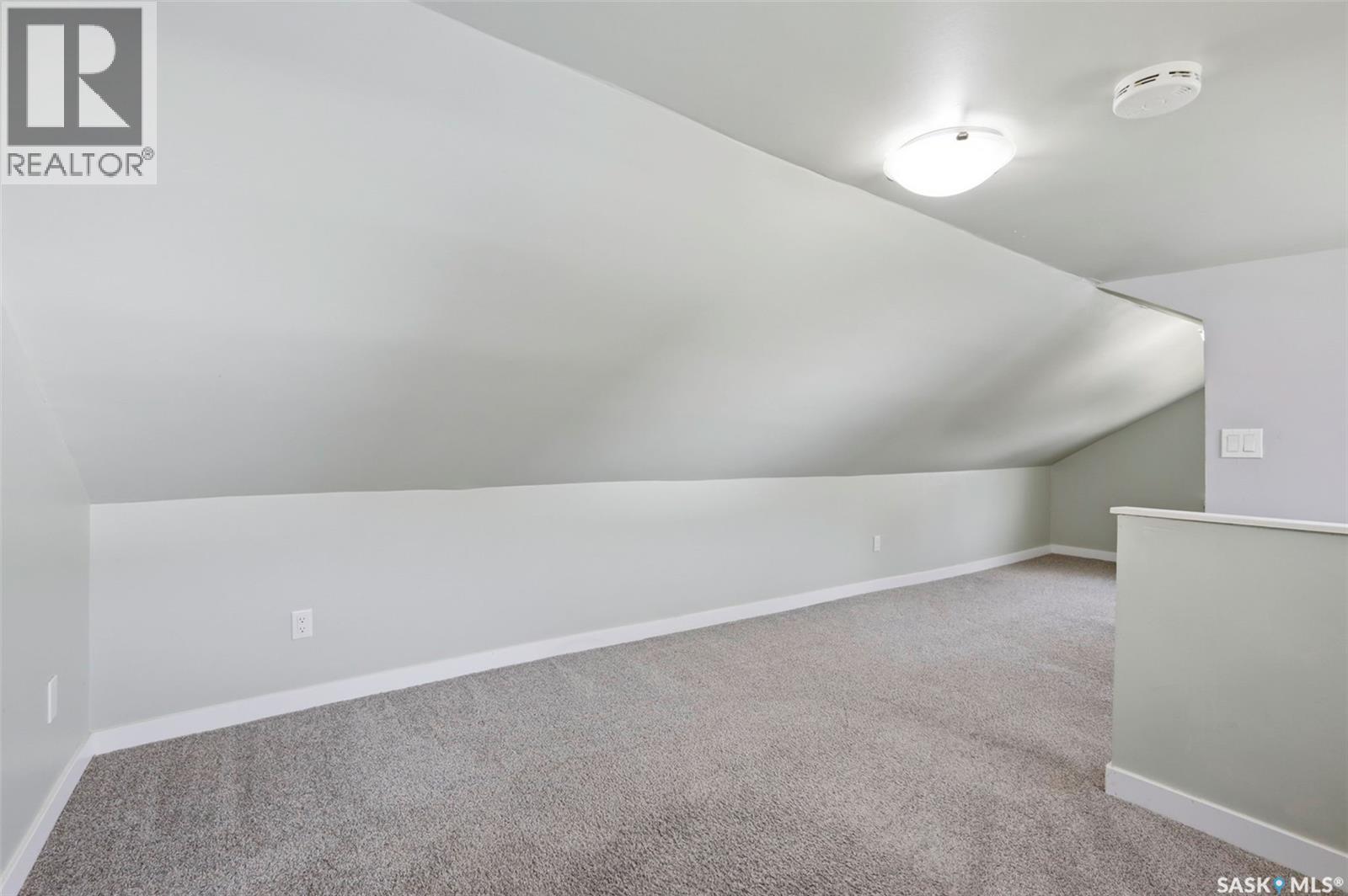 825 L Avenue S, Saskatoon, Saskatchewan  S7M 2H9 - Photo 24 - SK036615
