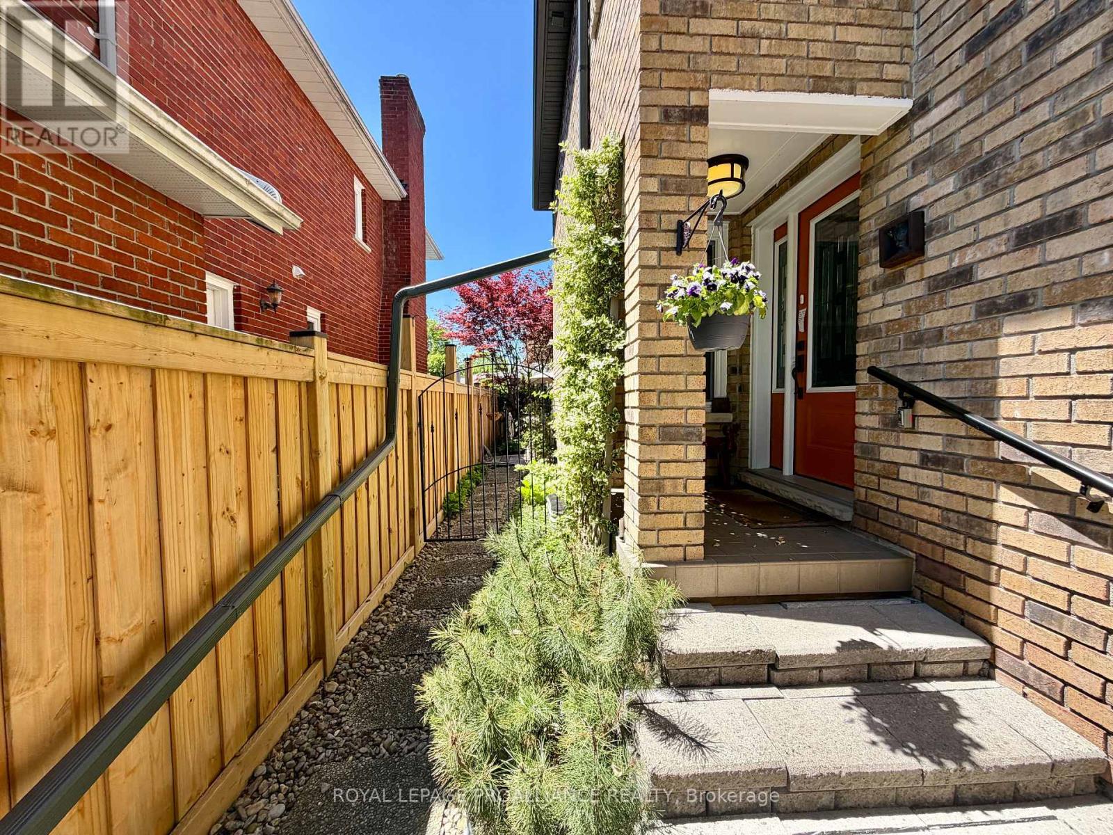 20 Georgian Court, Belleville, Ontario  K8N 5R3 - Photo 6 - X12877448