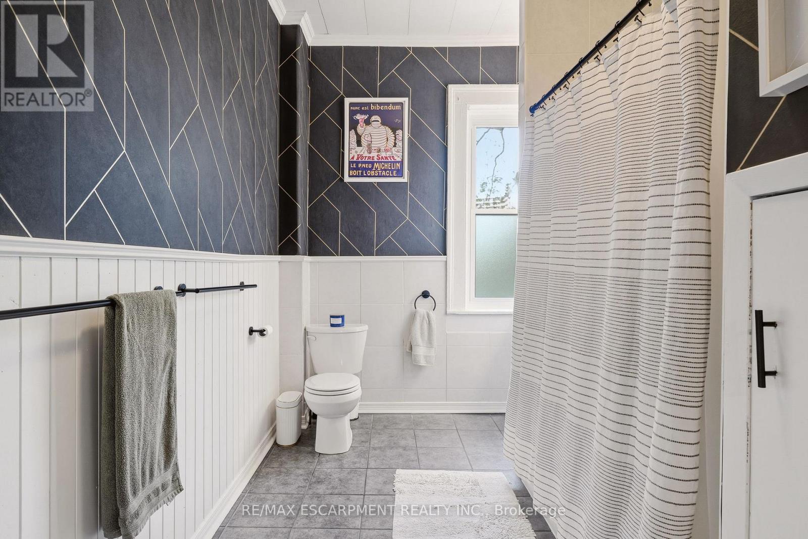 16 Hatt Street, Hamilton, Ontario  L9H 2E8 - Photo 29 - X13160170