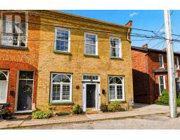 16 HATT STREET, Hamilton, Ontario