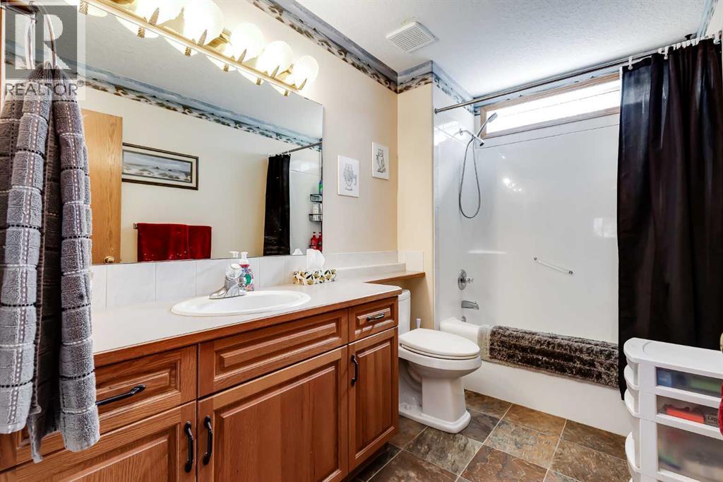 19 Madison Court, Strathmore, Alberta  T1P 1M5 - Photo 14 - A2313326