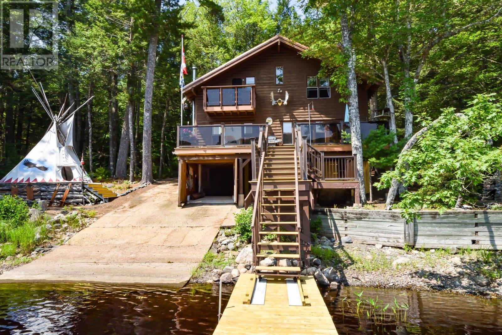 491 Peters Point Road, South Brookfield, Nova Scotia  B0T 1X0 - Photo 1 - 202528665