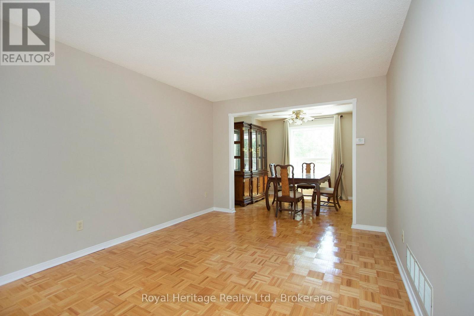 27 Furrow Drive, Whitby (Rolling Acres), Ontario  L1R 1Y6 - Photo 5 - E13160516