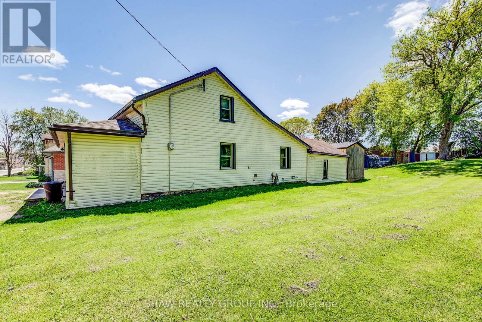 21 Main Street W, Mapleton, Ontario  N0G 1P0 - Photo 20 - X12895358