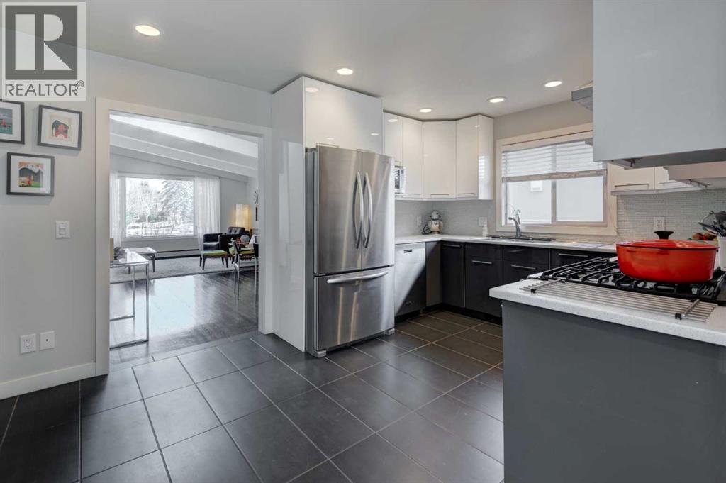 92 Chinook Drive SW, Calgary, Alberta  T2V 2P9 - Photo 8 - A2304187