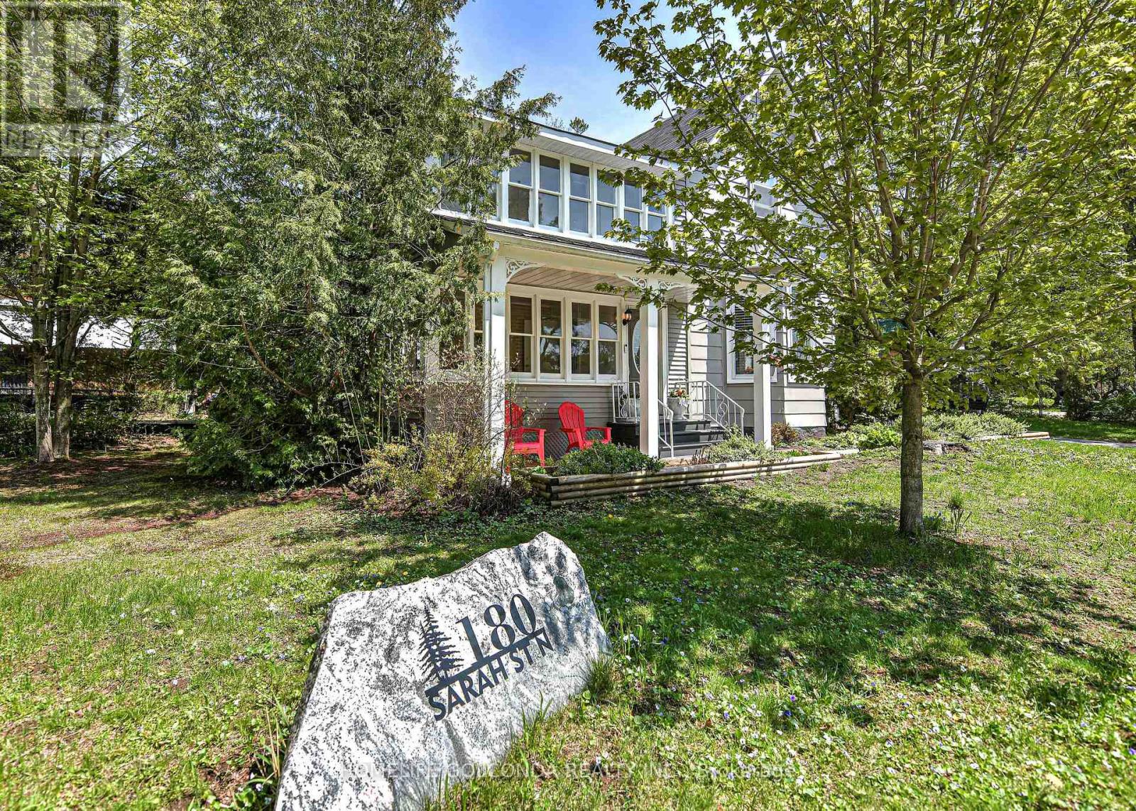 180 Sarah Street N, Gravenhurst, Ontario  P1P 1G9 - Photo 2 - X13159760