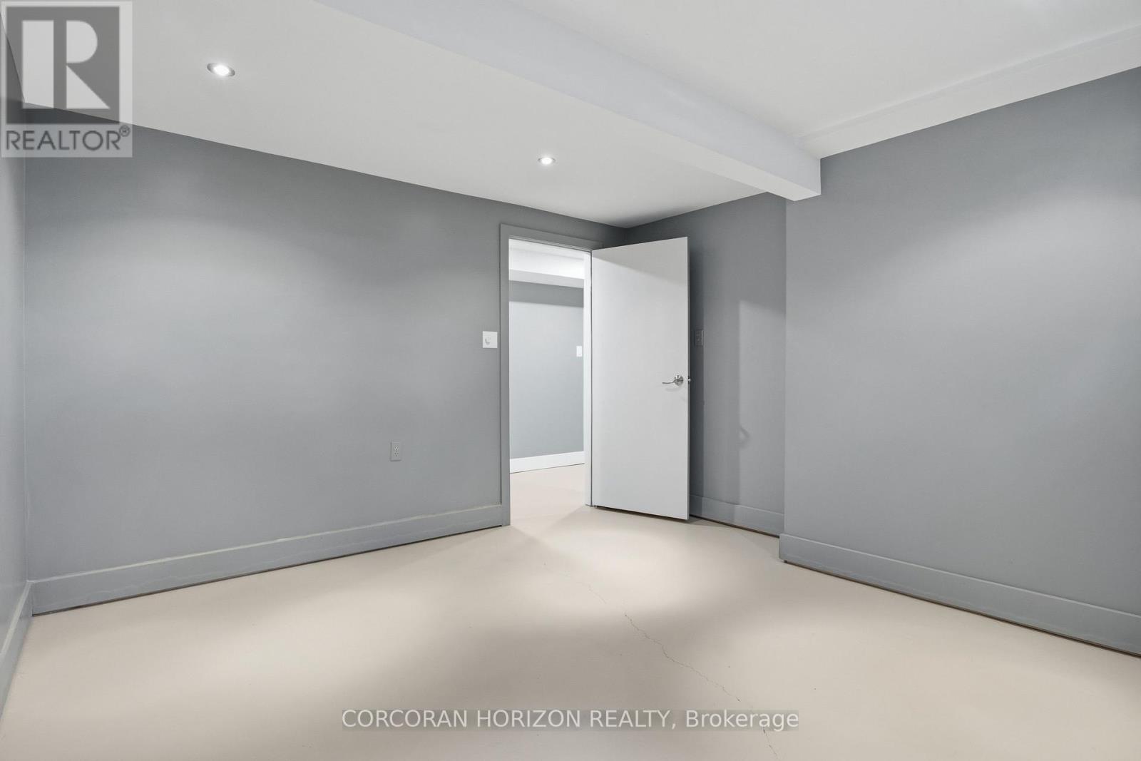34 Yule Place, Kitchener, Ontario  N2B 2J8 - Photo 42 - X13146524