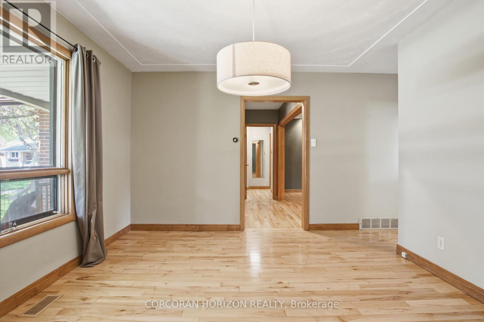 34 Yule Place, Kitchener, Ontario  N2B 2J8 - Photo 22 - X13146524