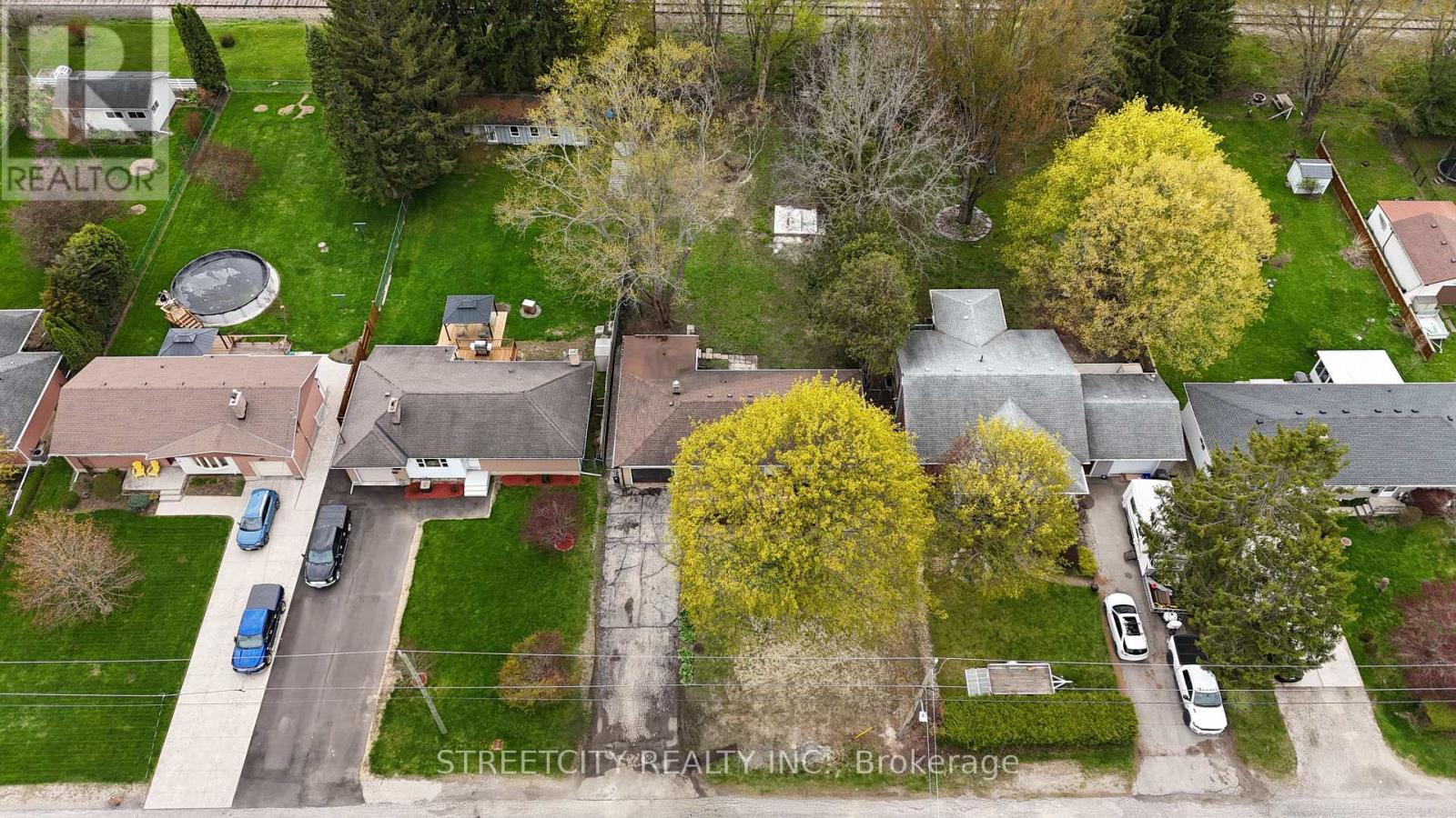 10 Vineden Drive, Central Elgin, Ontario  N5P 2M6 - Photo 40 - X13160392
