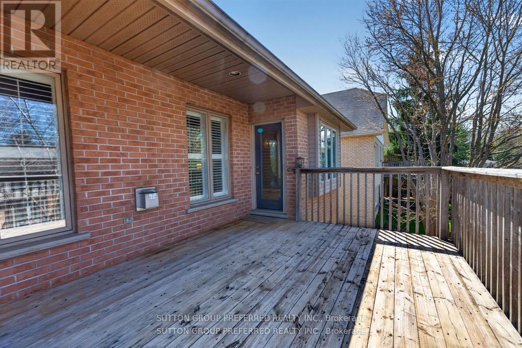 519 Rosecliffe Terrace, London South, Ontario  N6K 4H5 - Photo 18 - X13160482