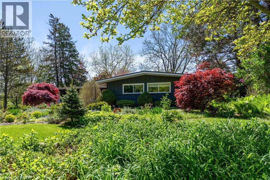 9 Summerhayes Crescent, Brantford, Ontario  N3R 5H9 - Photo 2 - 40832374