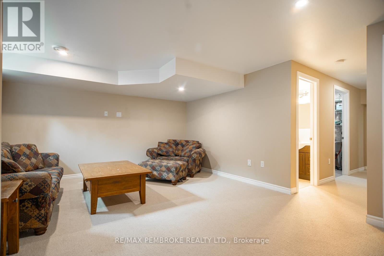 15 Mcnamara Street, Petawawa, Ontario  K8H 0C4 - Photo 27 - X13160620